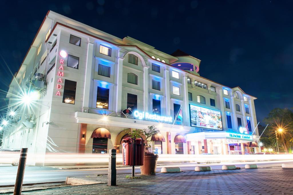 Ramada By Wyndham Princess Παραμαρίμπο Εξωτερικό φωτογραφία