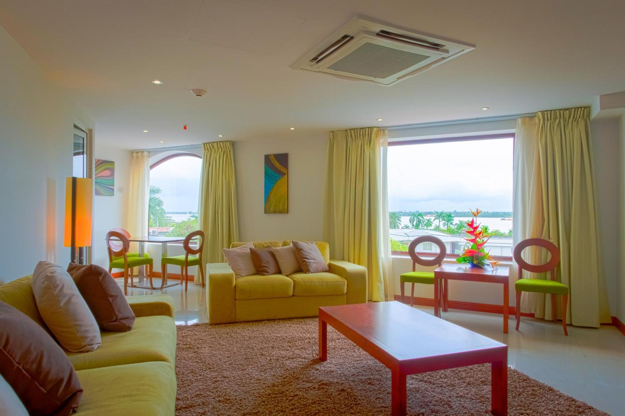 Ramada By Wyndham Princess Παραμαρίμπο Εξωτερικό φωτογραφία